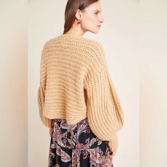 ANTHROPOLOGIE Rae Cropped Cardigan Tan Chunky Knit Sweater Oversized Size Small - Picture 5 of 11